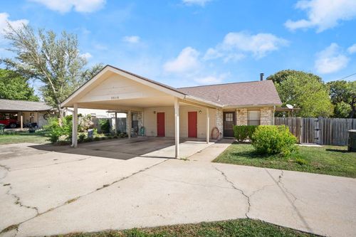 a-3505 Rocky Hollow Trl, Georgetown, TX, 78628-2438 | Card Image