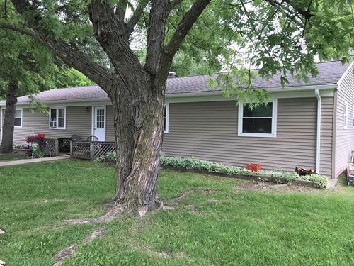 63 Maplecrest Drive, Howell, MI, 48843 | Card Image