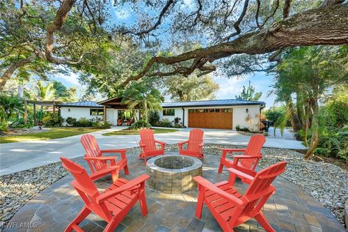 9856 Tonya Ct, BONITA SPRINGS, FL, 34135-4717 | Card Image