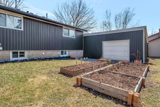 144 Edward St, House other with 2 bedrooms, 1 bathrooms and 4 parking in Stirling ON | Image 42
