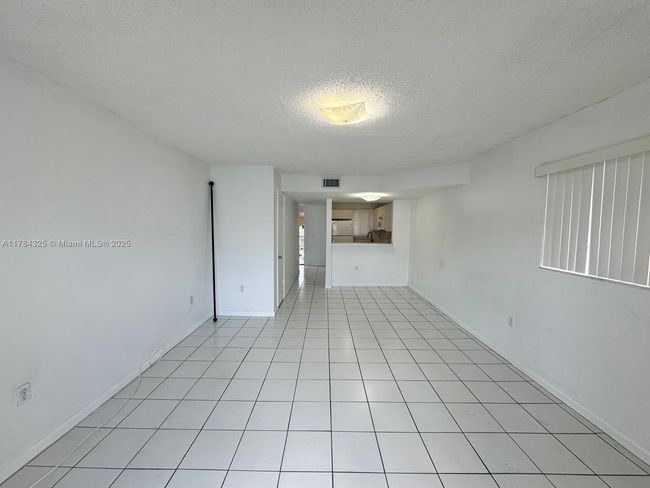 APT-201 - 2620 W 76 Th St, Condo with 2 bedrooms, 2 bathrooms and null parking in Hialeah FL | Image 8