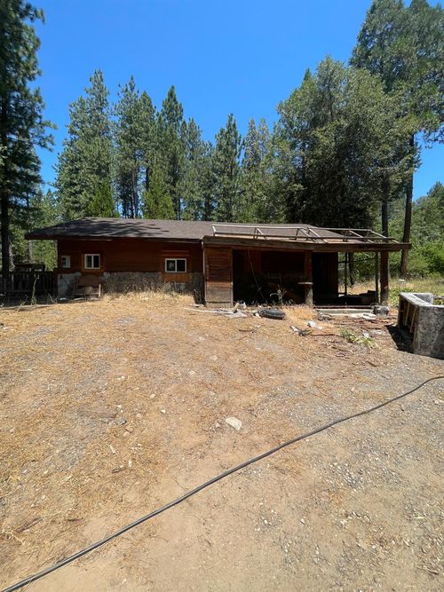 15999 Stagecoach Drive, Oak Run, CA, 96069 | Card Image