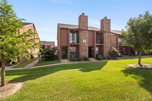 apt-56-904 University Oaks Blvd, College Station, TX, 77840-3506 | Card Image