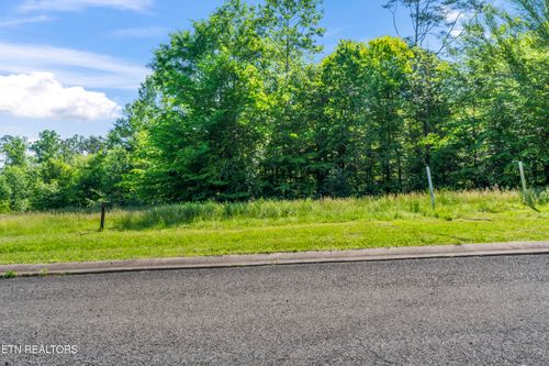 113 Cherry Oak Dr, Oak Ridge, TN, 37830-5600 | Card Image