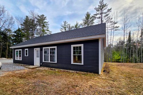 976 Park Street, Paris, ME, 04281 | Card Image