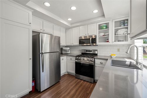 28649 Forest Meadow Pl, Castaic, CA, 91384-4315 | Card Image