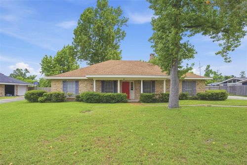 1249 S Bayouwood Dr, Lake Charles, LA, 70605-3347 | Card Image