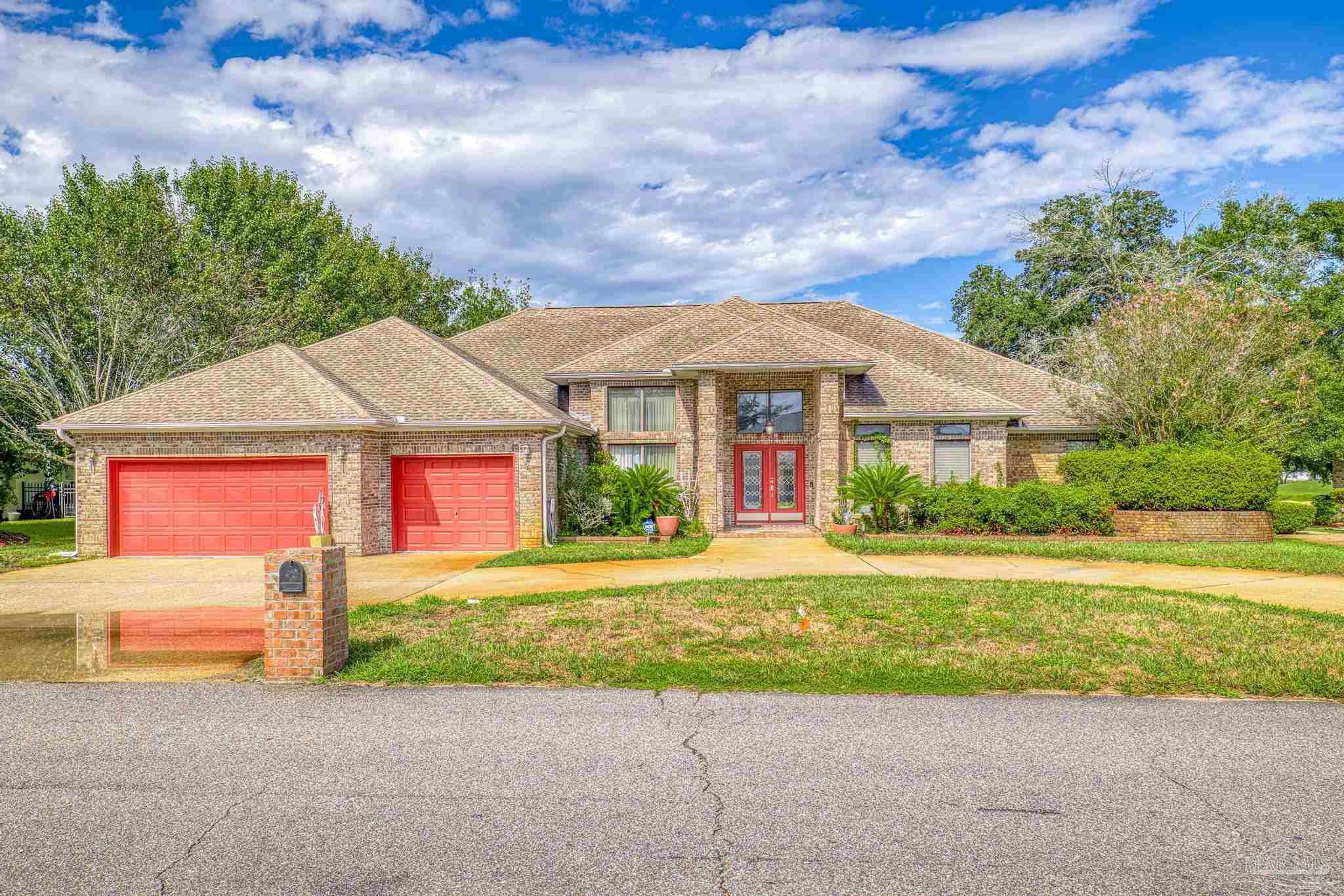 Masters Blvd, Navarre, FL 32566