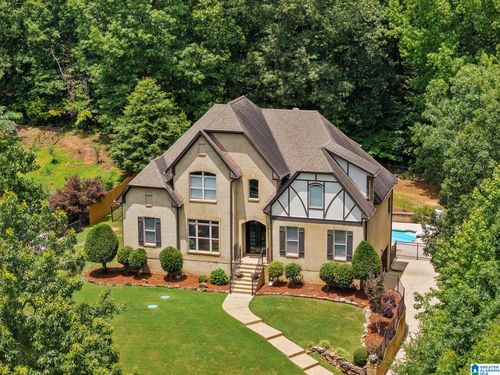 8226 Carrington Dr, TRUSSVILLE, AL, 35173-4566 | Card Image