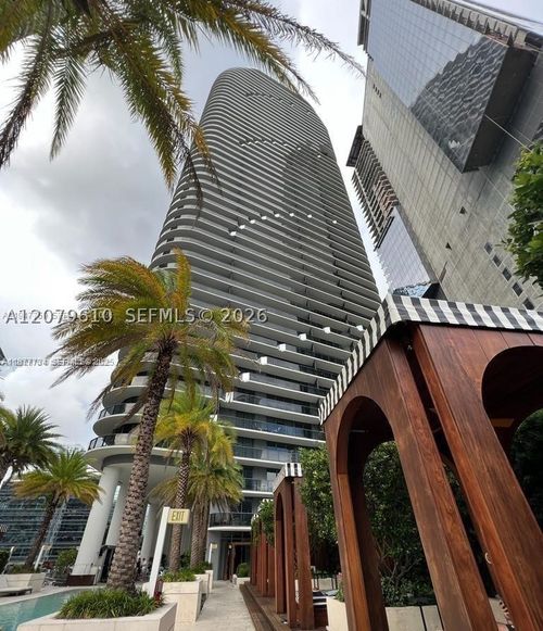 1804-801 S Miami Ave, Miami, FL, 33130-4527 | Card Image