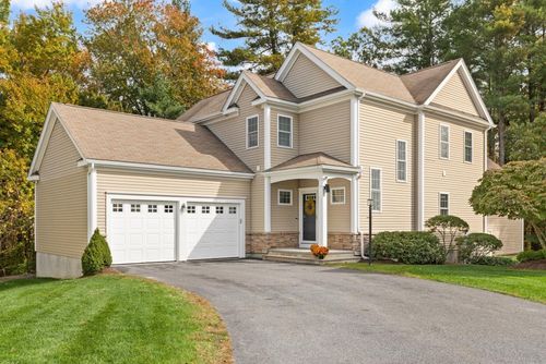 35-35 Daisy Ln, Raynham, MA, 02767-1875 | Card Image