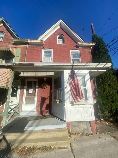 40 S Union St, Lambertville, NJ, 08530-1844 | Card Image