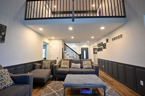 2100 Nw 12th St, Blue Springs, MO, 64015-1575 | Card Image