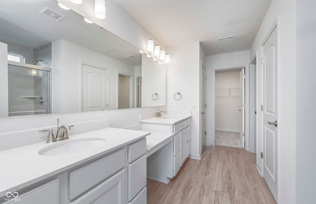 Similar Model Owner's Suite | Image 15