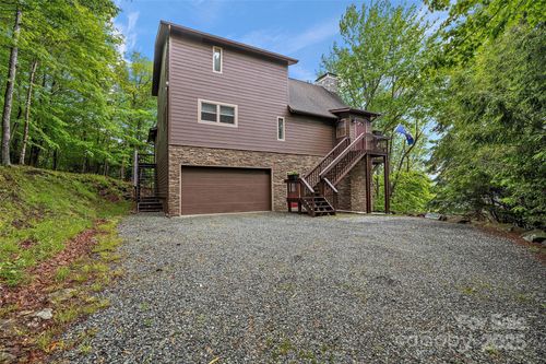 331 Pinnacle Ridge Rd, Beech Mountain, NC, 28604-8159 | Card Image