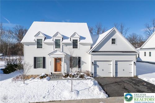 4574 Old Saucon Rd, BETHLEHEM, PA, 18015-8706 | Card Image