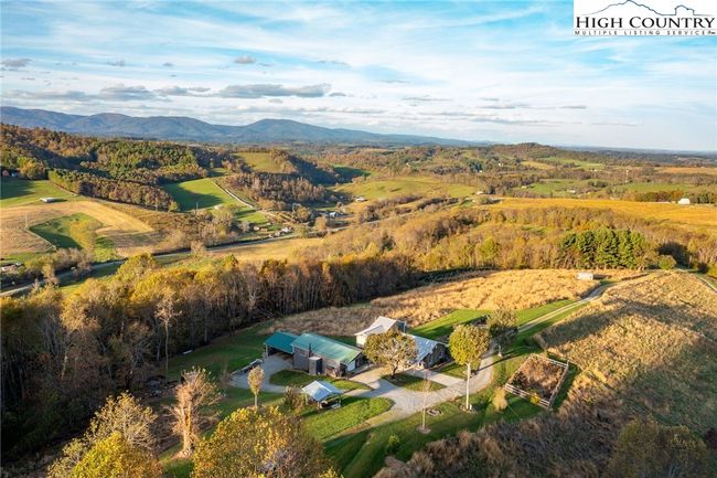 200 Bp Tree Farm Ln, House other with 3 bedrooms, 3 bathrooms and null parking in Sparta NC | Image 46