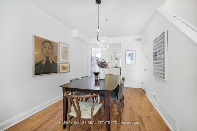 418 Ontario St, House attached with 3 bedrooms, 2 bathrooms and null parking in Toronto ON | Image 11