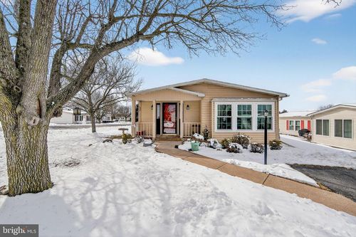 11 Oakplace Ct W, HARLEYSVILLE, PA, 19438-2974 | Card Image