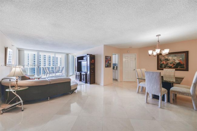 2603 - 16711 Collins Ave, Condo with 3 bedrooms, 2 bathrooms and null parking in Sunny Isles Beach FL | Image 8