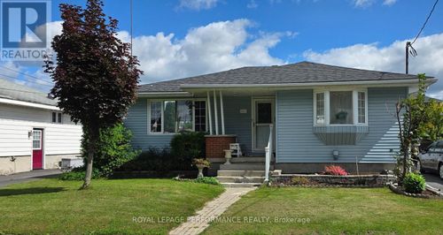 641 Burton Ave, Cornwall, ON, K6J3Y5 | Card Image