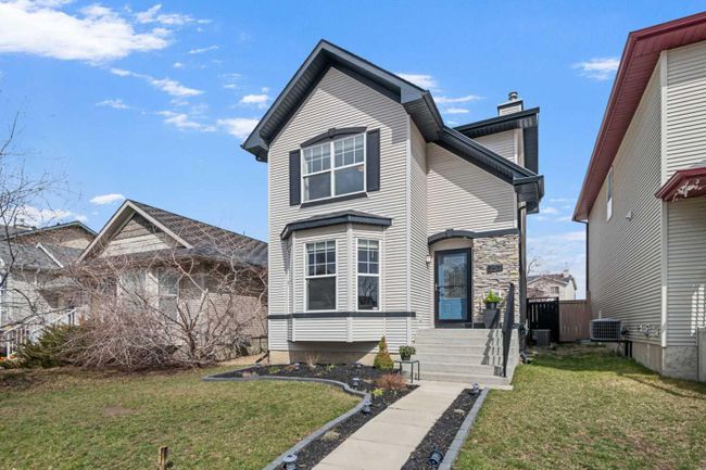 257 Cramond Close Se, Home with 4 bedrooms, 1 bathrooms and 2 parking in Calgary AB | Image 2