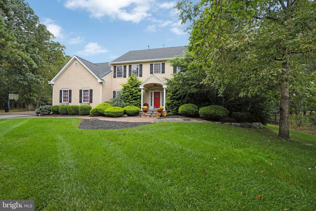 Allington Ct, Medford, NJ 08055
