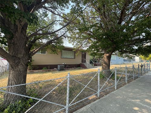118 5th Ave Sw, Cut Bank, MT, 59427-3239 | Card Image