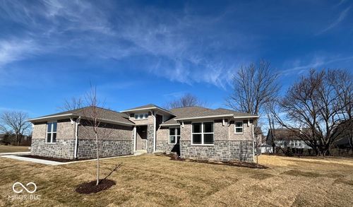 6890 Enclave Dr, McCordsville, IN, 46055-4469 | Card Image