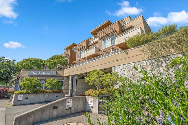 302 - 7161 West Saanich Rd, Condo with 2 bedrooms, 1 bathrooms and 1 parking in Central Saanich BC | Image 22