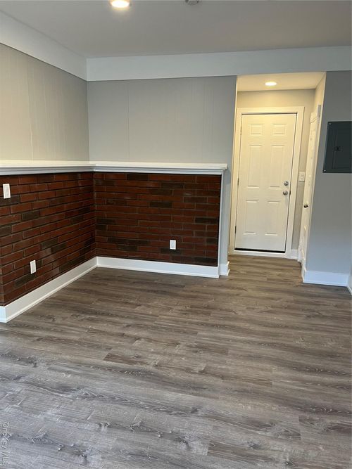 23-5-23 Collegeview Ave, Poughkeepsie, NY, 12603-2437 | Card Image