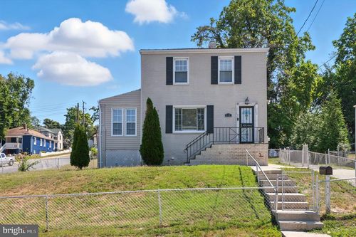 615 60th Pl, FAIRMOUNT HEIGHTS, MD, 20743-1602 | Card Image