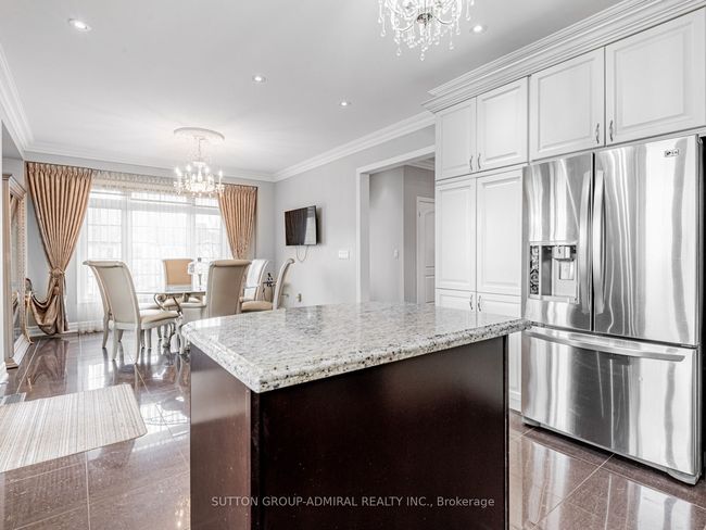 106 Disera Dr, Condo with 3 bedrooms, 3 bathrooms and 2 parking in Vaughan ON | Image 23