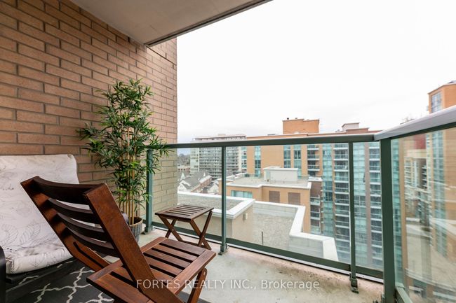 1101 - 9 Michael Power Pl, Condo with 2 bedrooms, 2 bathrooms and null parking in Etobicoke ON | Image 11