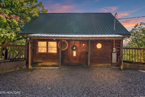 3070 Ridgecrest Way, Sevierville, TN, 37862 | Card Image