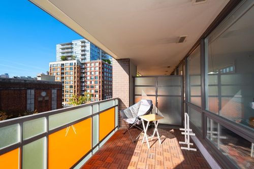 503-718 Main St, Vancouver, BC, V6A0B1 | Card Image