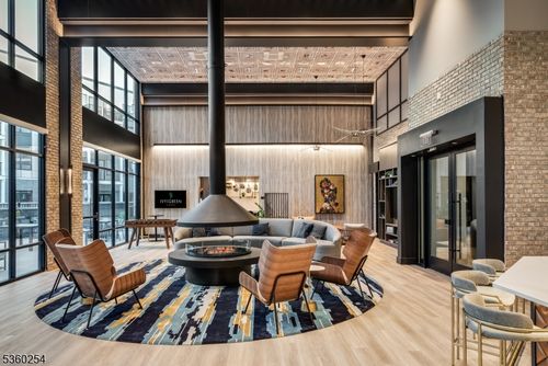 1 Park Ave, Hackensack, NJ, 07601-7558 | Card Image