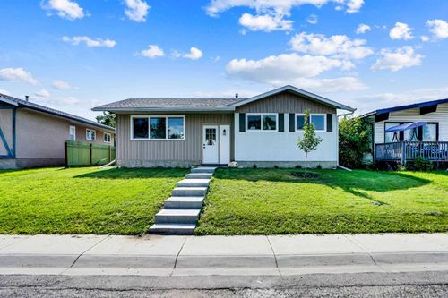 156 Pensville Road Se, Calgary, AB, T2A3R5 | Card Image