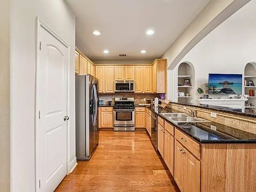 1104-2210 Onion Creek Pkwy, Austin, TX, 78747-1497 | Card Image