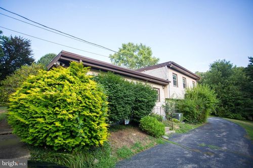512 Haverford Ave, NARBERTH, PA, 19072-2313 | Card Image