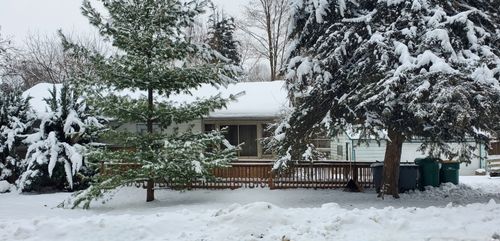 91 Lippincott Rd, Fox Lake, IL, 60020-1617 | Card Image