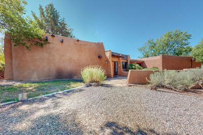 1013 El Alhambra Circle Nw, House other with 3 bedrooms, 1 bathrooms and null parking in Los Ranchos NM | Image 1