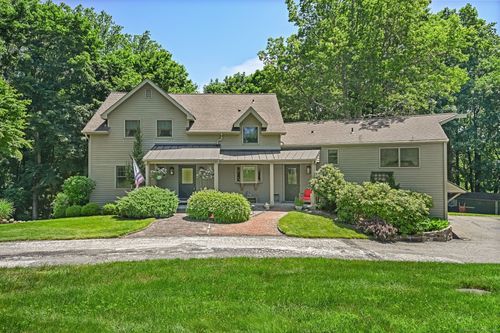 75 Saint Johns Rd, Ridgefield, CT, 06877-5524 | Card Image