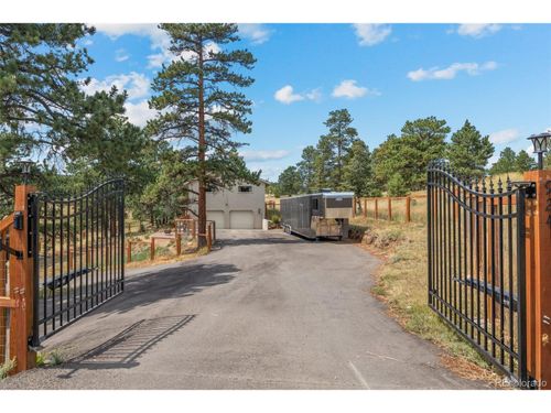 924 Bluebird Dr, Bailey, CO, 80421-2079 | Card Image