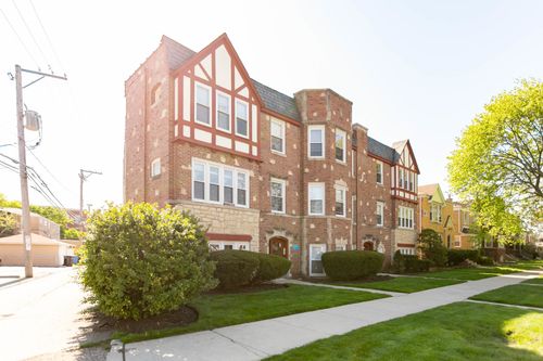 gn-4941 N Monitor Ave, Chicago, IL, 60630-2052 | Card Image