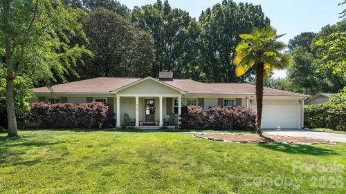 434 Blairmore Dr, Charlotte, NC, 28211-4141 | Card Image