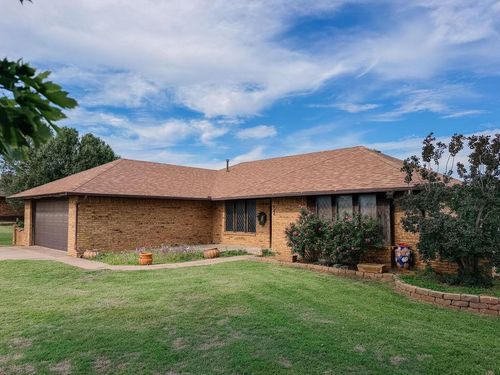 924 N Aspen Ln, Hinton, OK, 73047-9180 | Card Image
