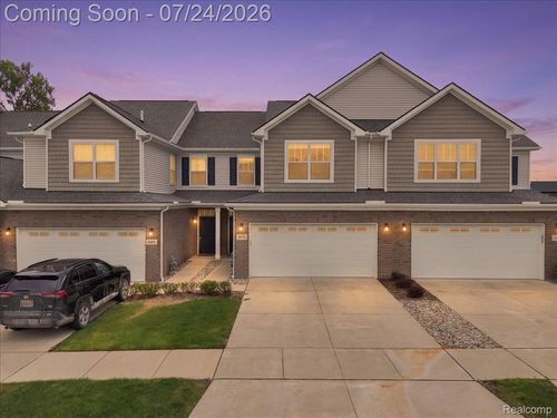 9-8678 Pioneer St, Washington Twp, MI, 48094-2972 | Card Image