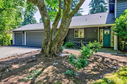 11185 Meadowlark Ln Ne, Bainbridge Island, WA, 98110-1506 | Card Image