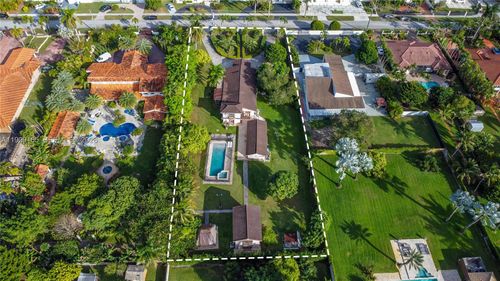 300 Sw 123rd Ave, Miami, FL, 33184-1528 | Card Image